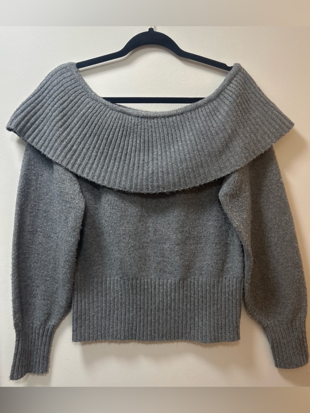 Off-Shoulder Ribbed Hem Gray Women's Sweater